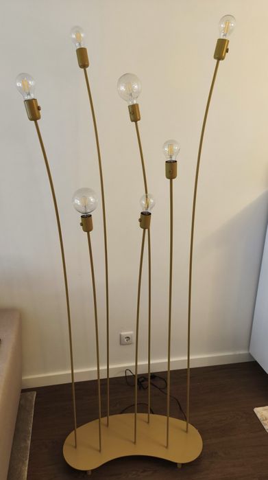 Candeiro de pé decorativo