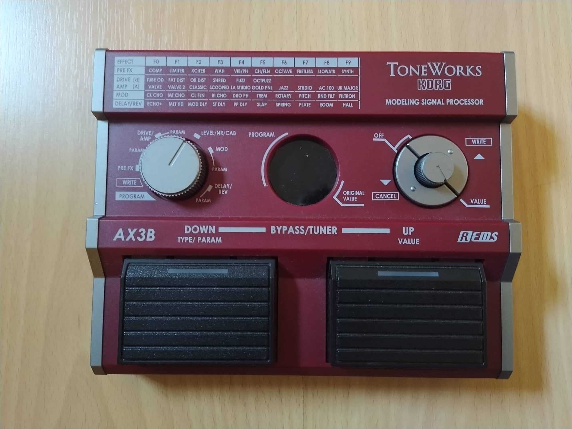 Processador de baixo elétrico KORG ToneWorks AX3B