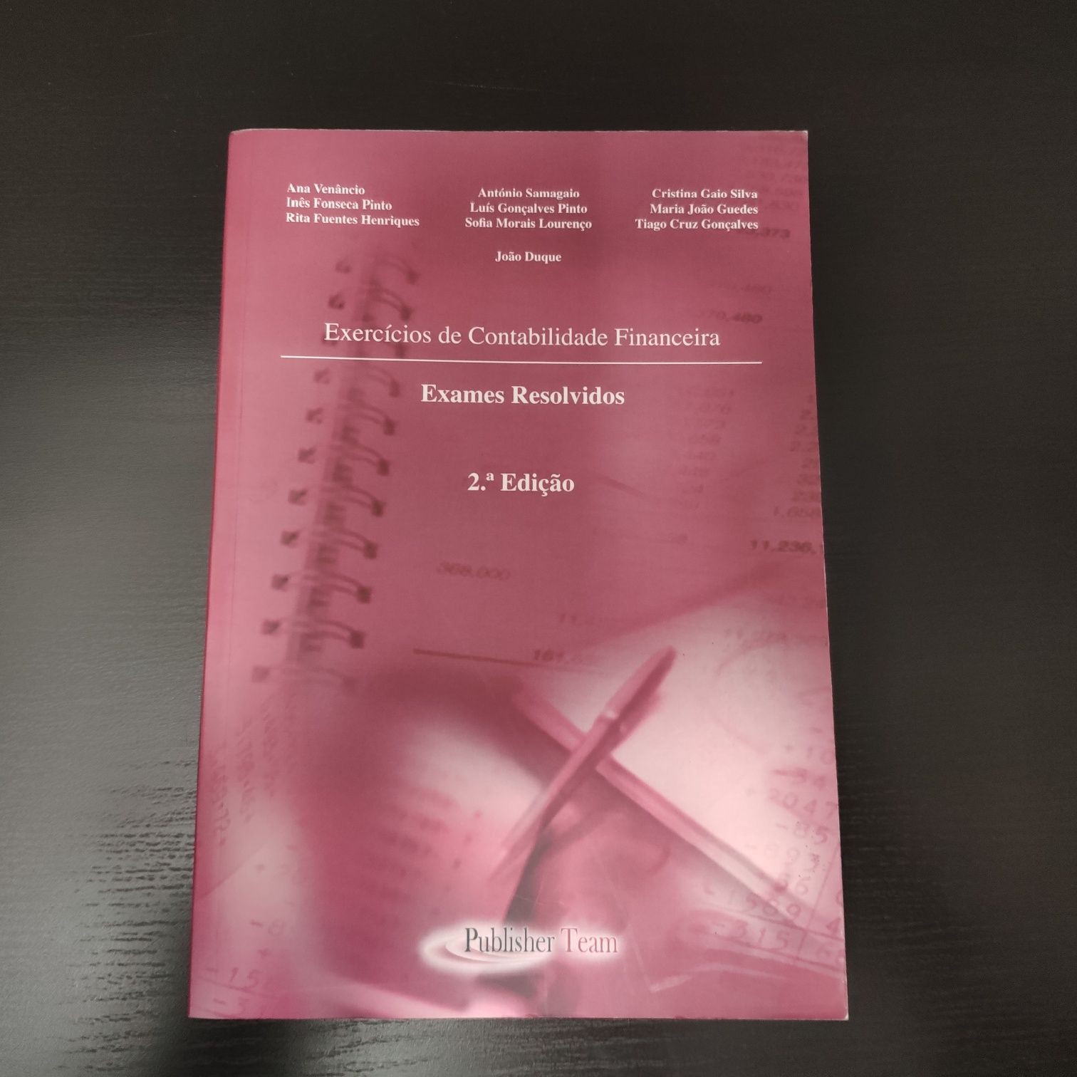 Livro Exercícios de contabilidade Financeira. Exames resolvidos