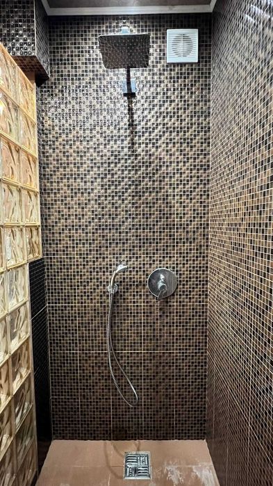 2-3 кімнатні люкс  в центрі.