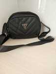 Damska torebka guess