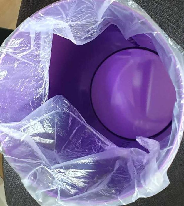 BTS metalowy kubełek  + kubek z pokrywką i słomką - IDEALNY STAN