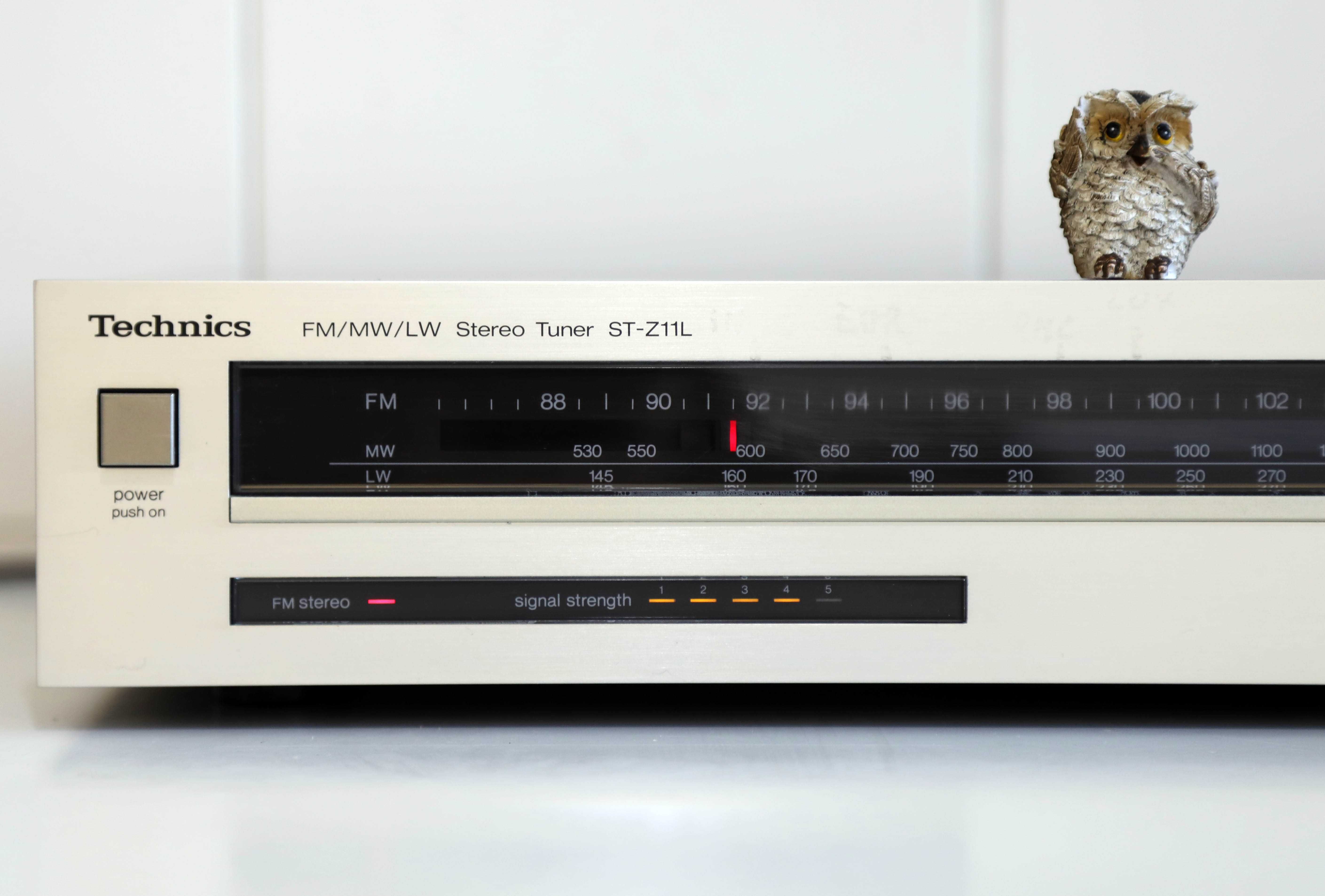 Technics ST-Z11L Tuner Stereo MW/FM/LW