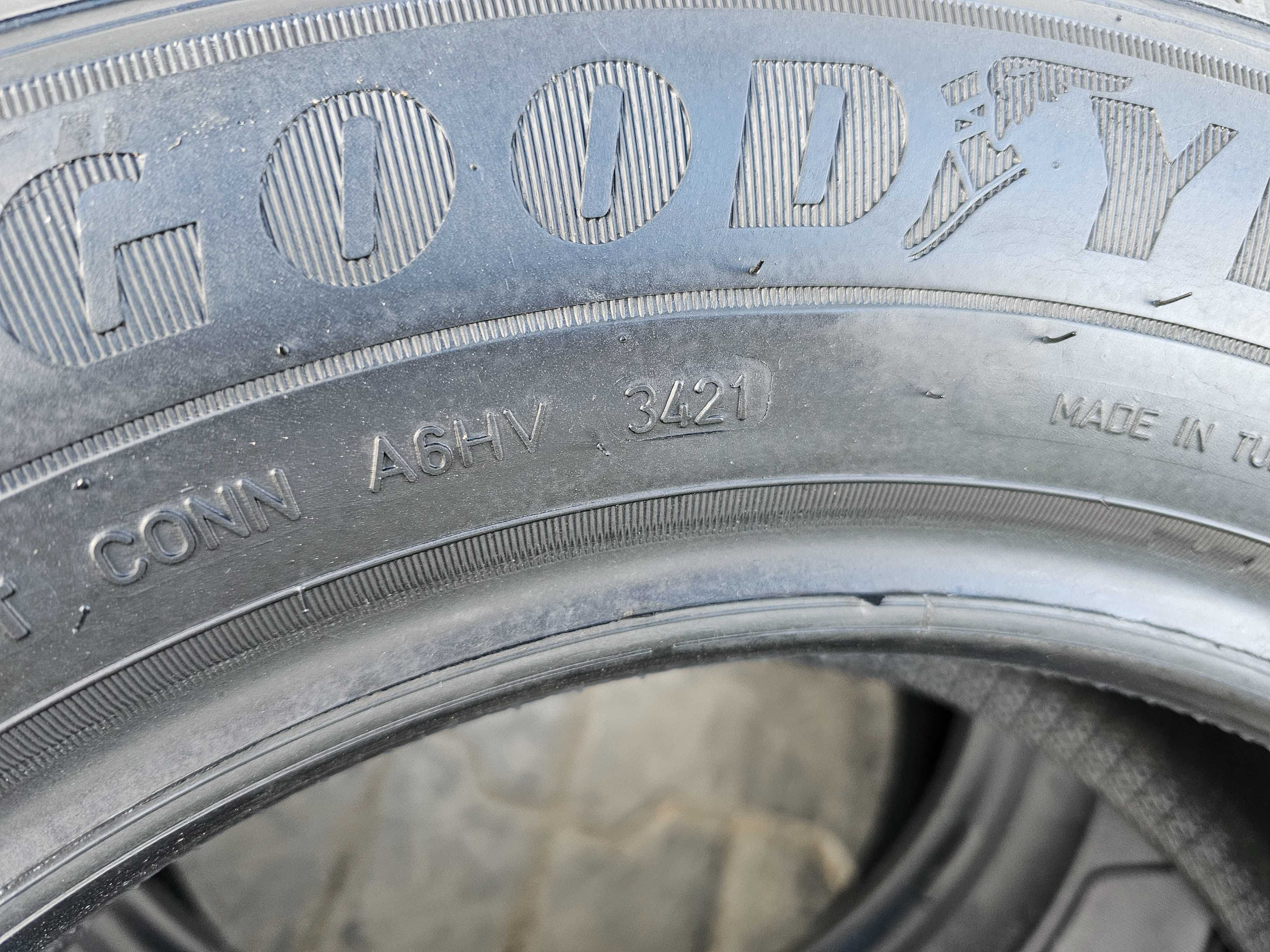 Lato Goodyear 205/65 R16C