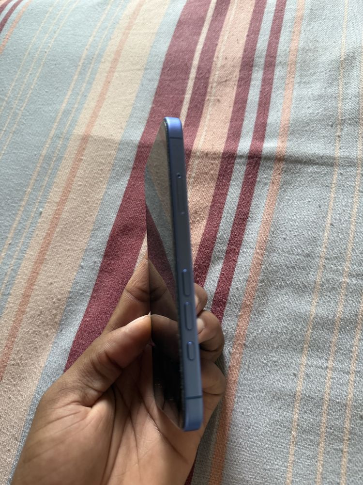 iphone 16 com garantia ate 13 de outubro de 2025