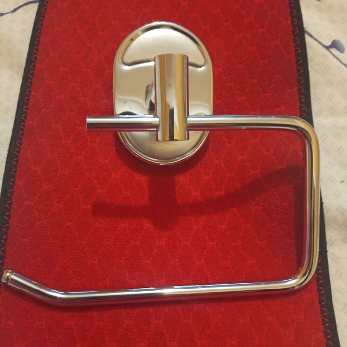 Тримач  для туалетного паперу хром