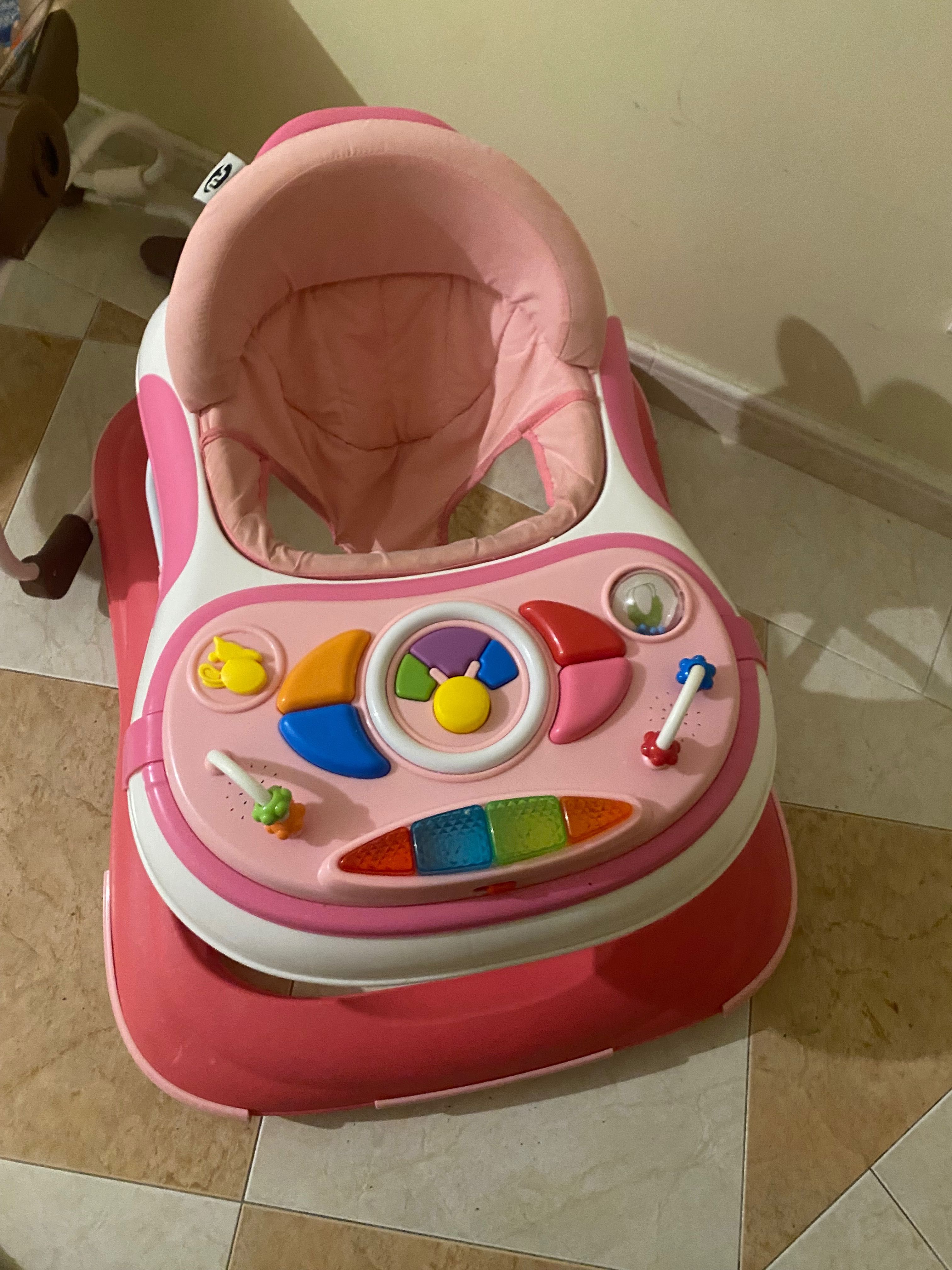 Vendo berço cadeira de refeição aranha e espreguiçadeira