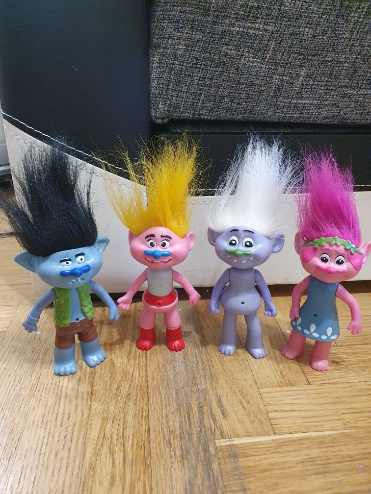 Игрушки фигурки Тролли Trolls