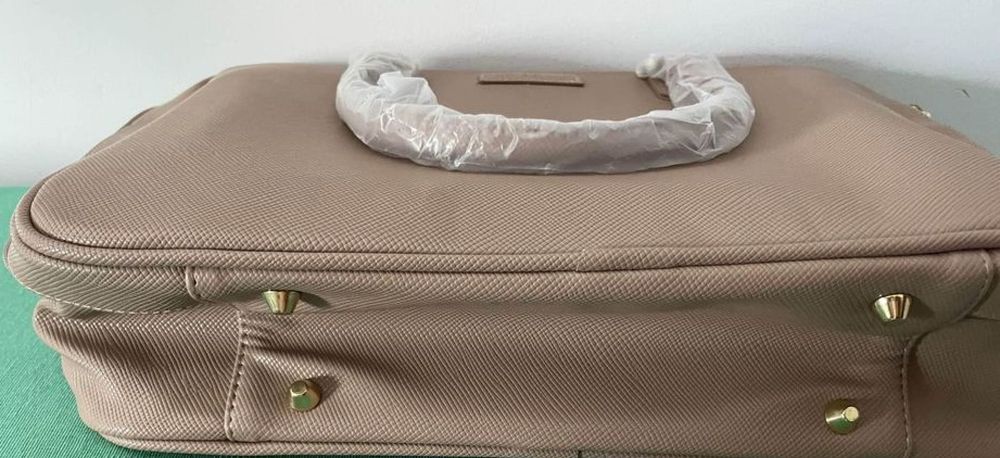 Mala Espaçosa (dá para Computador) Nova