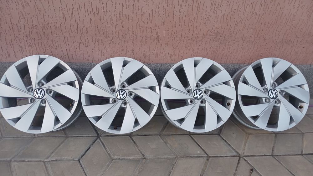 Оригінальні диски титани VW Golf 7 8 5/112 R17 vag