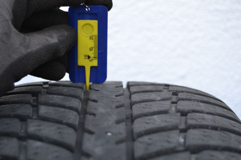2x ZIMA 225/60r17 Kumho Izen 6,5mm 225/60-17