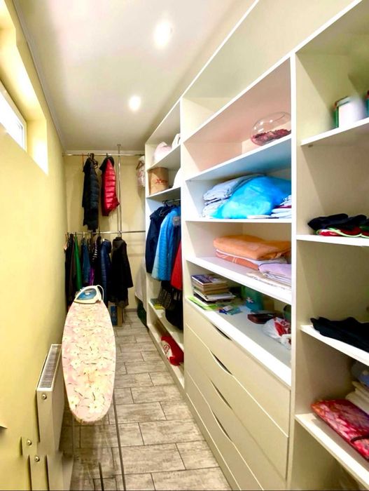 Продаю гариний будинок в Ракетній Рощі. ц1