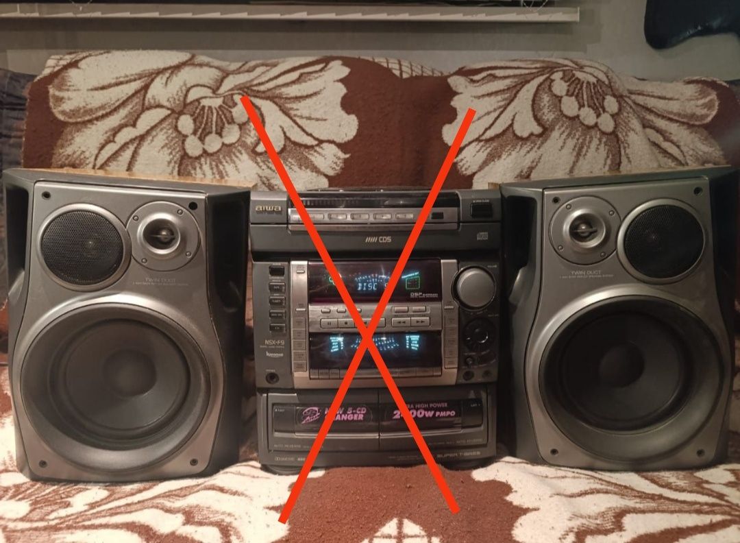 Колонки от Музыкального центра Aiwa Nsx F9. Звук! (только акустика!)