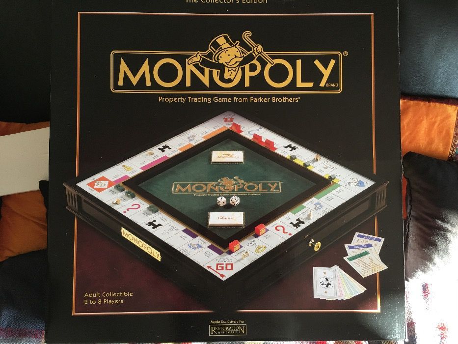 Jogo Monopoly Grande em Madeira-Selado nunca foi usado. a estrear .