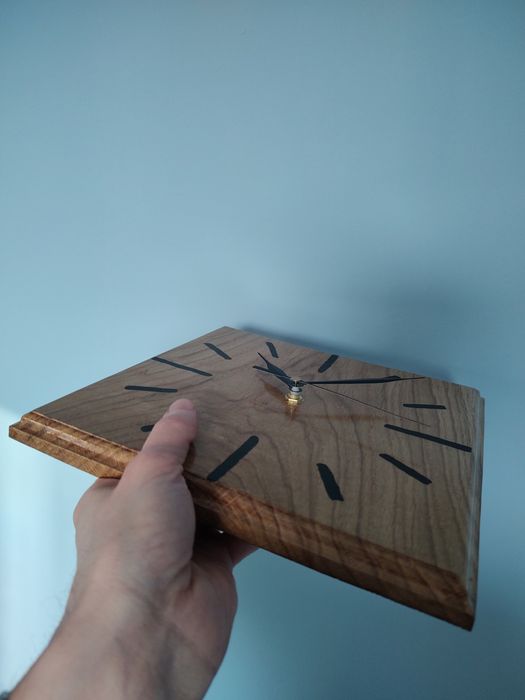 Drewniany Zegar Ścienny; Dąb; Mechanizm Cichy; Tarcza 24 cm