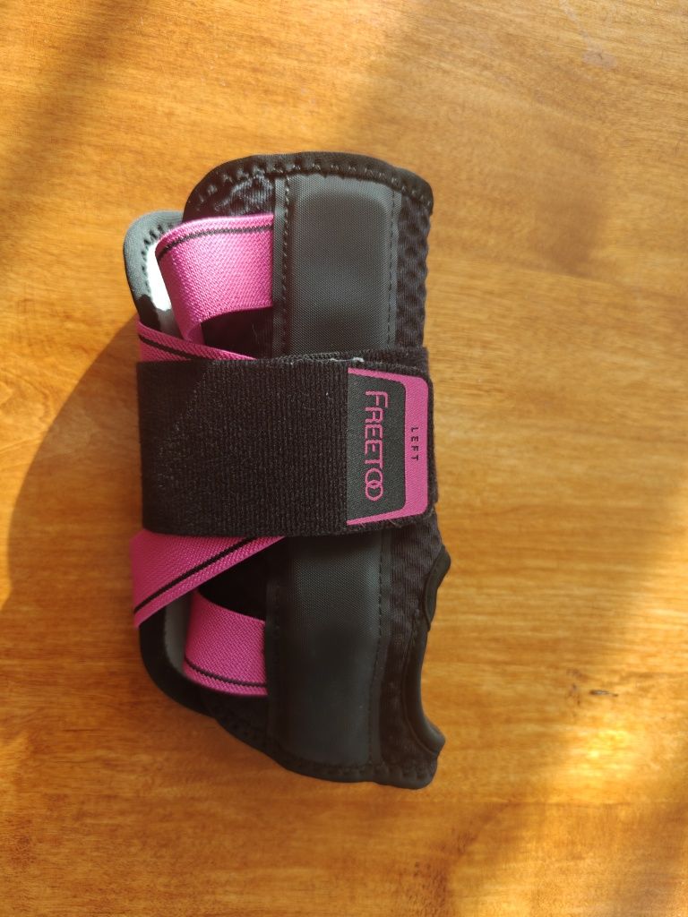 Orteza na nadgarstek lewy S/M FREETOO stabilizator