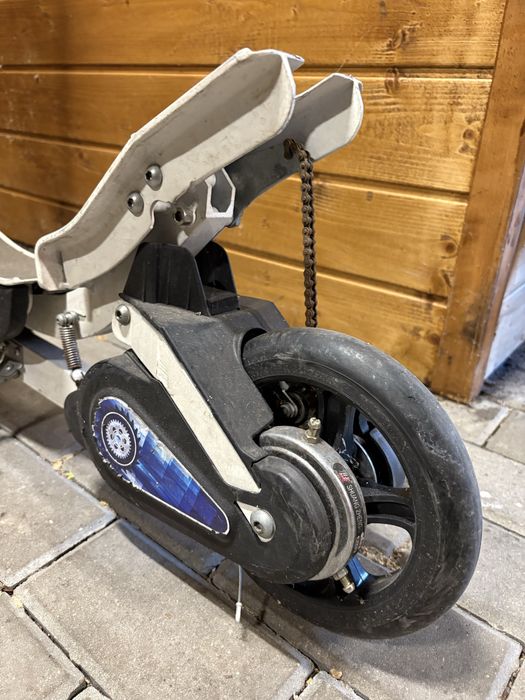 Hulajnoga w dobrym sranie