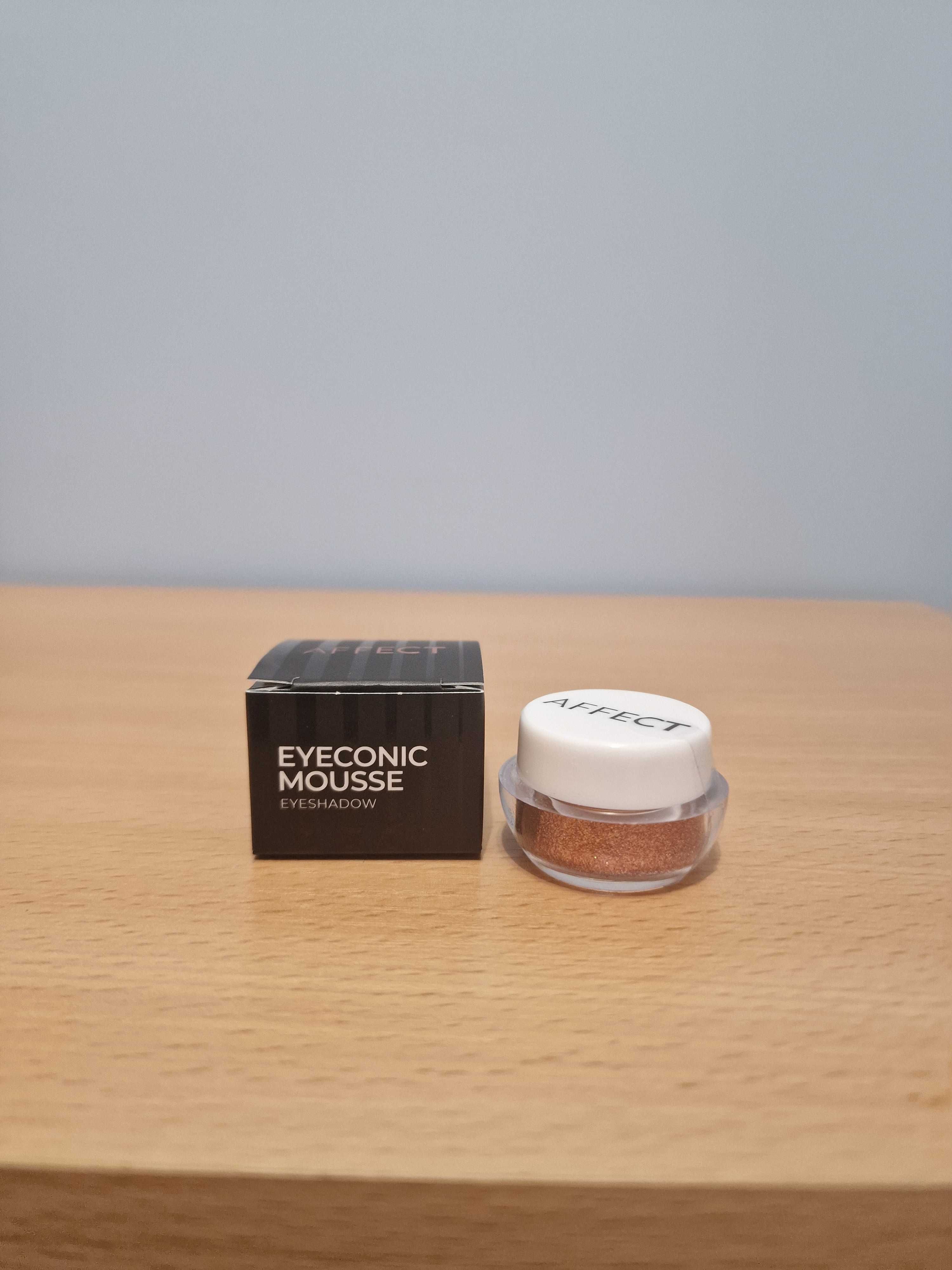 Cień do powiek w musie Eyeconic Mousse Affect odcień E-005 Allure