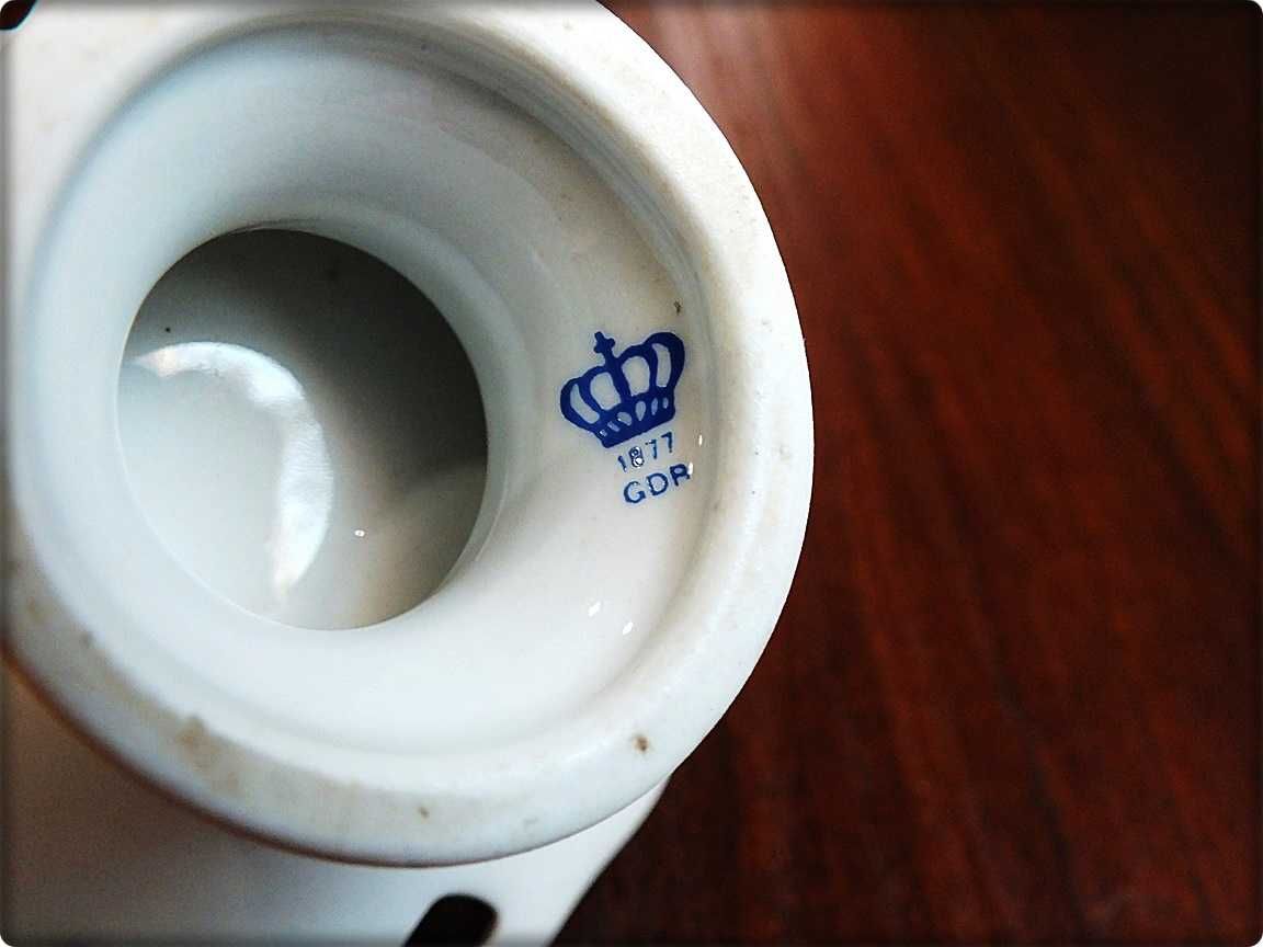 Mini Patera na nóżce Porcelana Kolekcjonerska Sygn.1877 GDR IGŁA !
