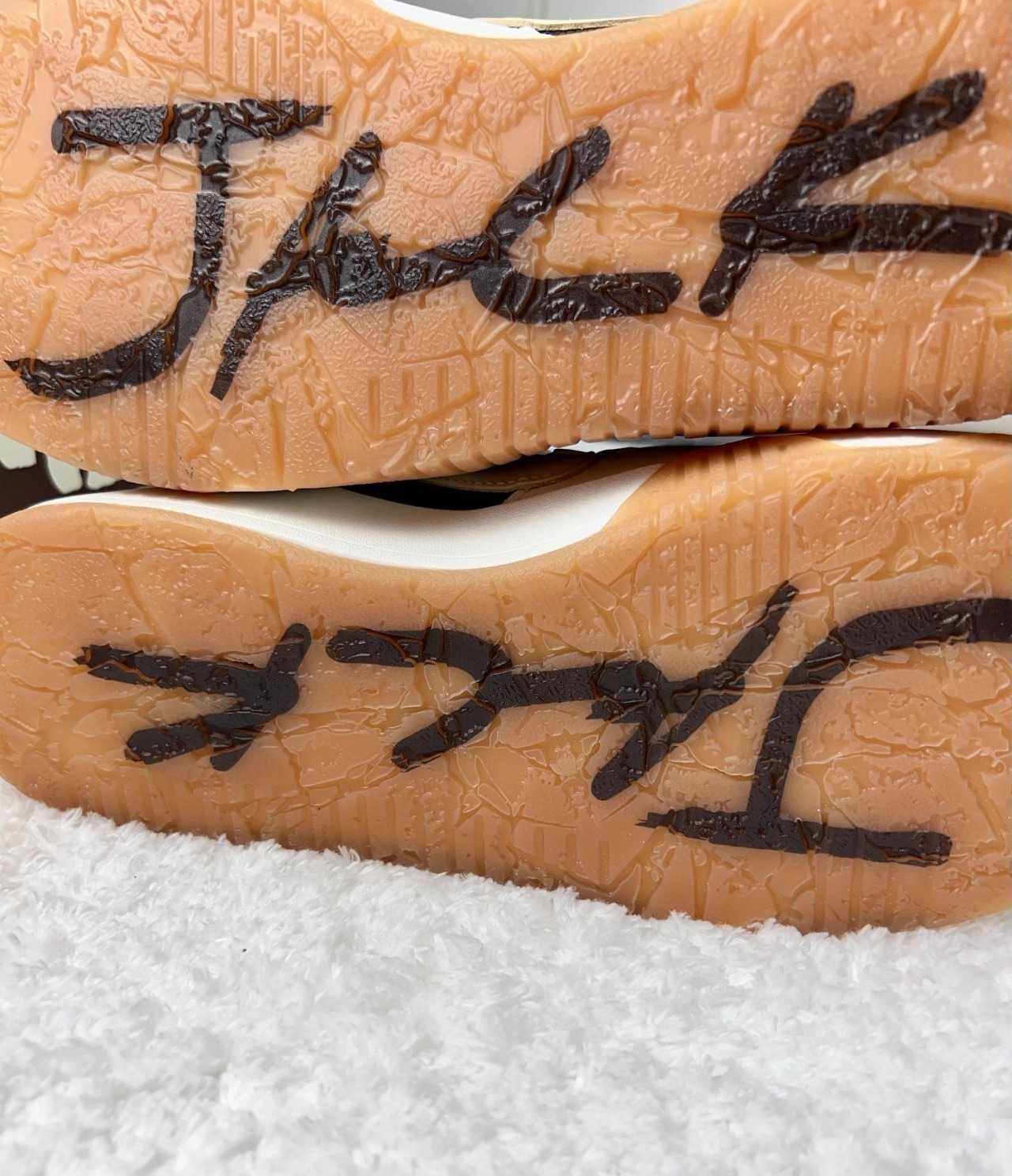 Travis Scott x Jordan Jordan x Travis Scott R.45