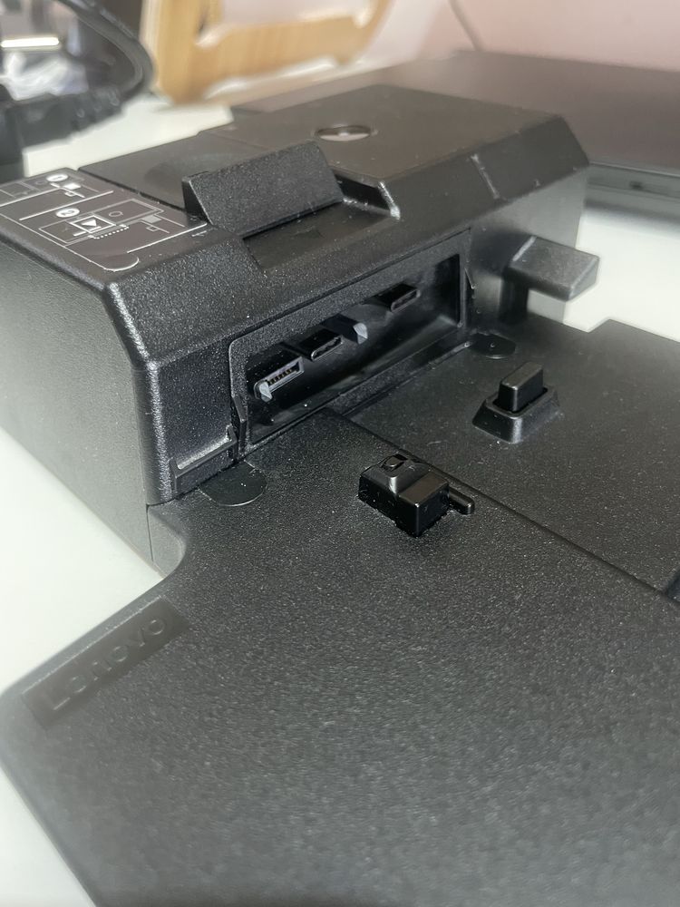 Lenovo ThinkPad Ultra Slide Dock - 135W EU (40AJ0135EU)