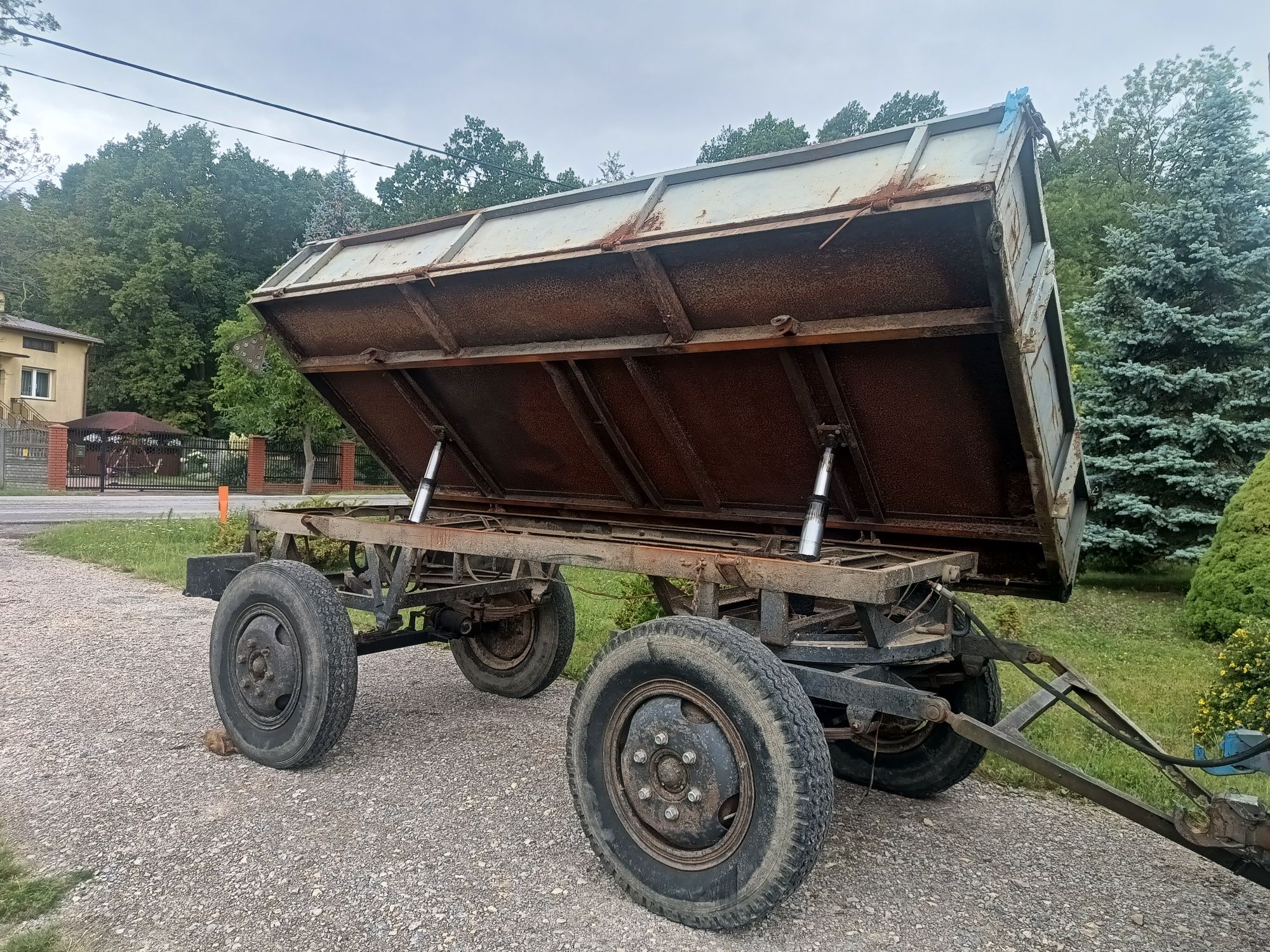Sprzedam przyczepę autosan d35