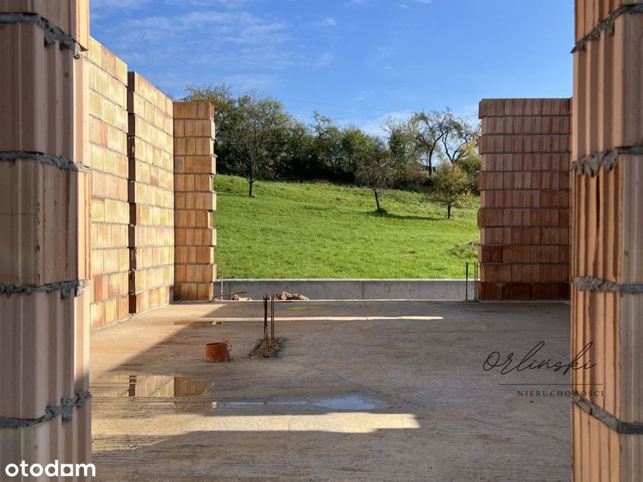 Segment z ogródkiem pod Krakowem. Budowa trwa.