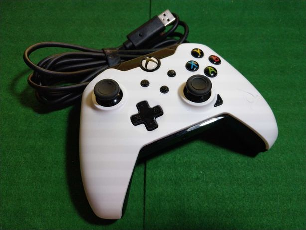 PDP Kontroler przewodowy Xbox PC Pad BIAŁY