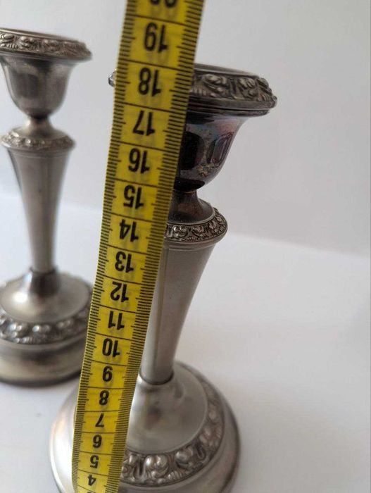 Пара вінтажних посріблених підсвічників  IANTHE  Англія 18 см