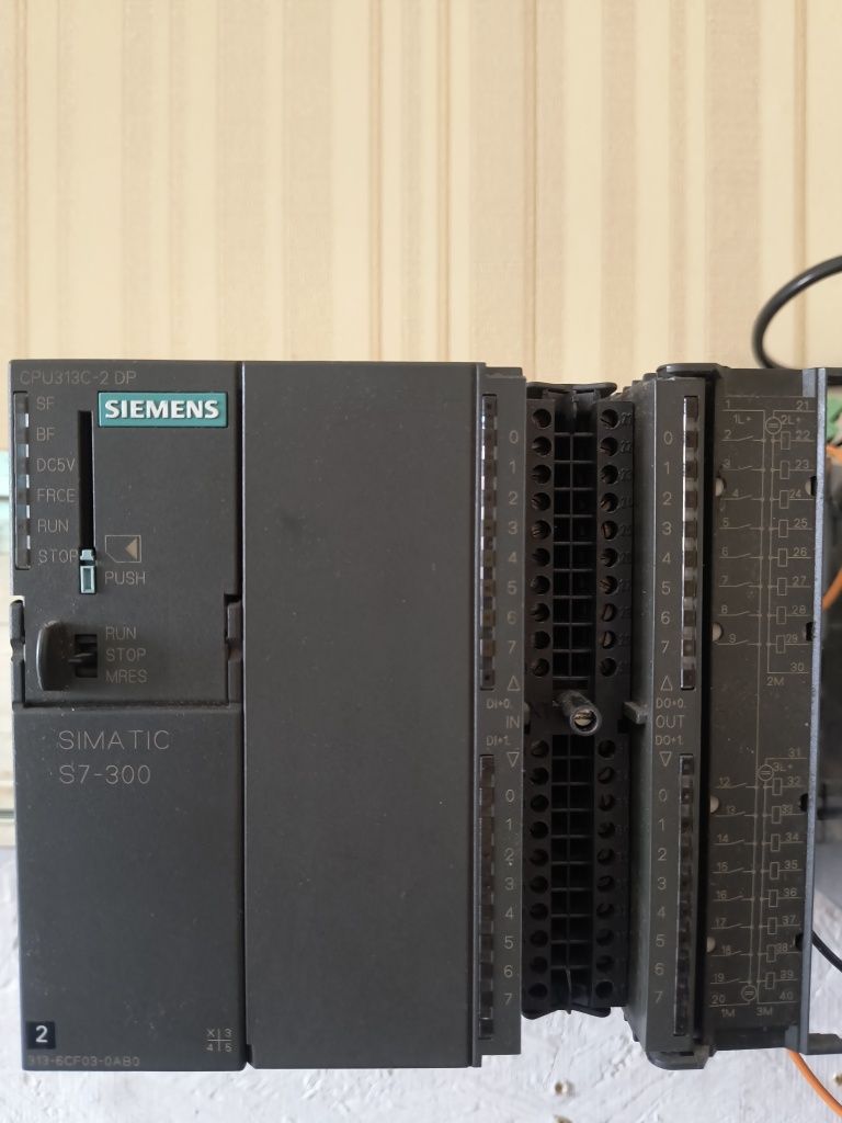 Контролер Siemens Simatic S7-300 CPU313C - 2DP