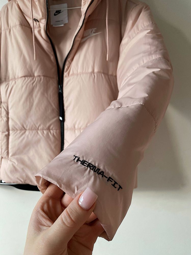 Женская куртка Nike TF classic