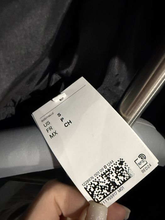 Зимова куртка HM жіноча