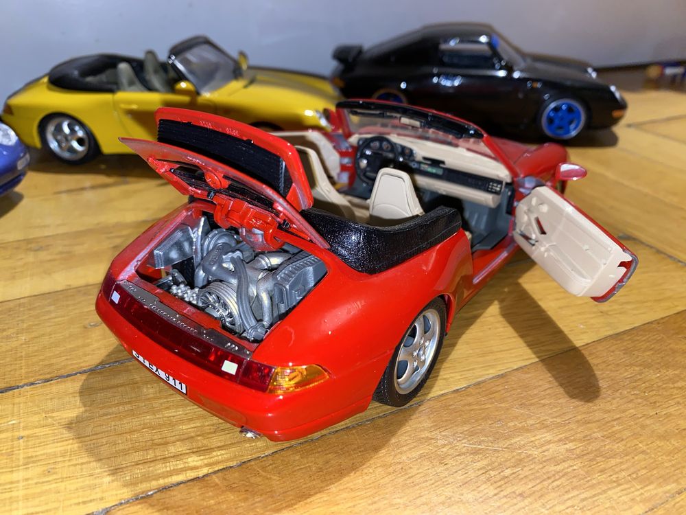 BBurago Porche Carrera 911 (1993) 1:18.