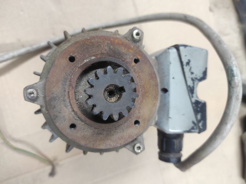 Електродвигателиь в рабочем состояние