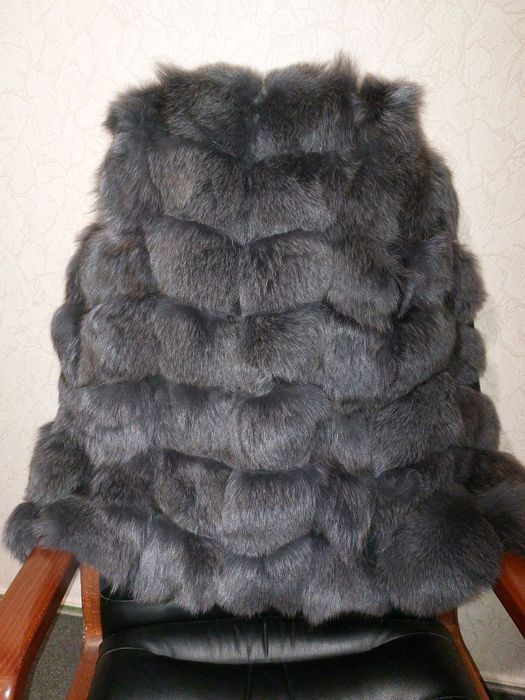 Меховая жилетка с песца
Замеры сделаю отпра