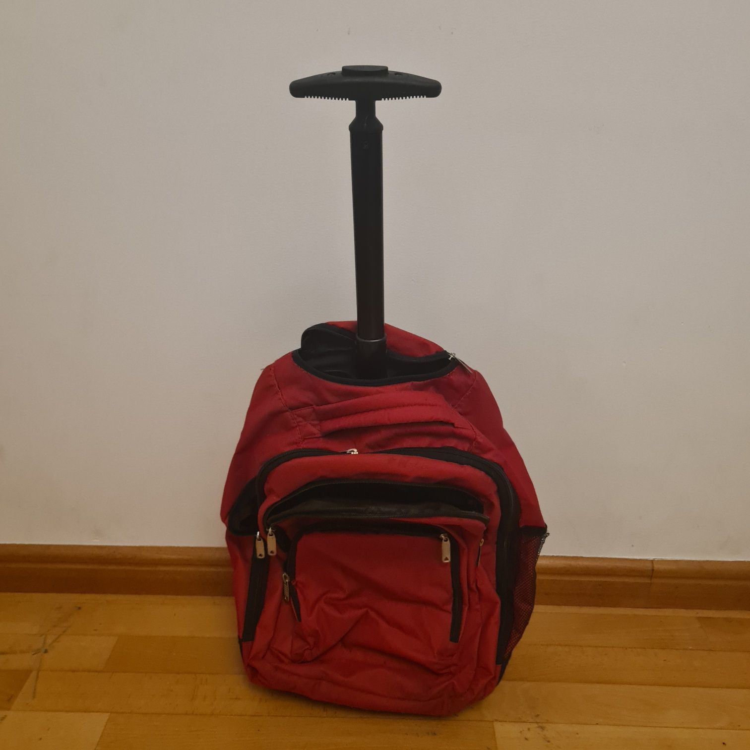 plecak, torba na kółkach