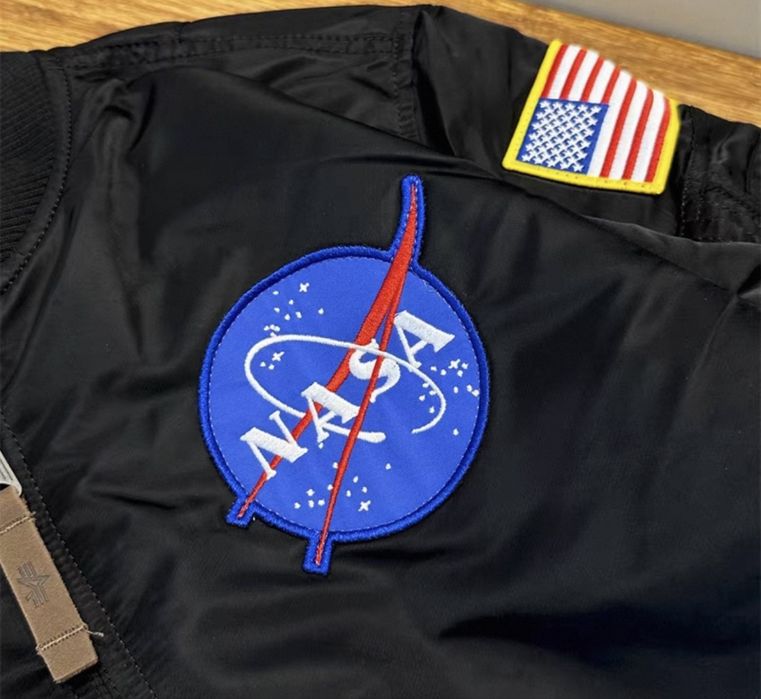 Бомбер Alpha Industries x Nasa