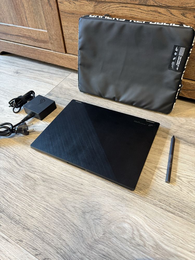 Laptop ASUS Rog Flow X13 GV301 13.4” R7-5800HS 16GB 512GB RTX3050TI