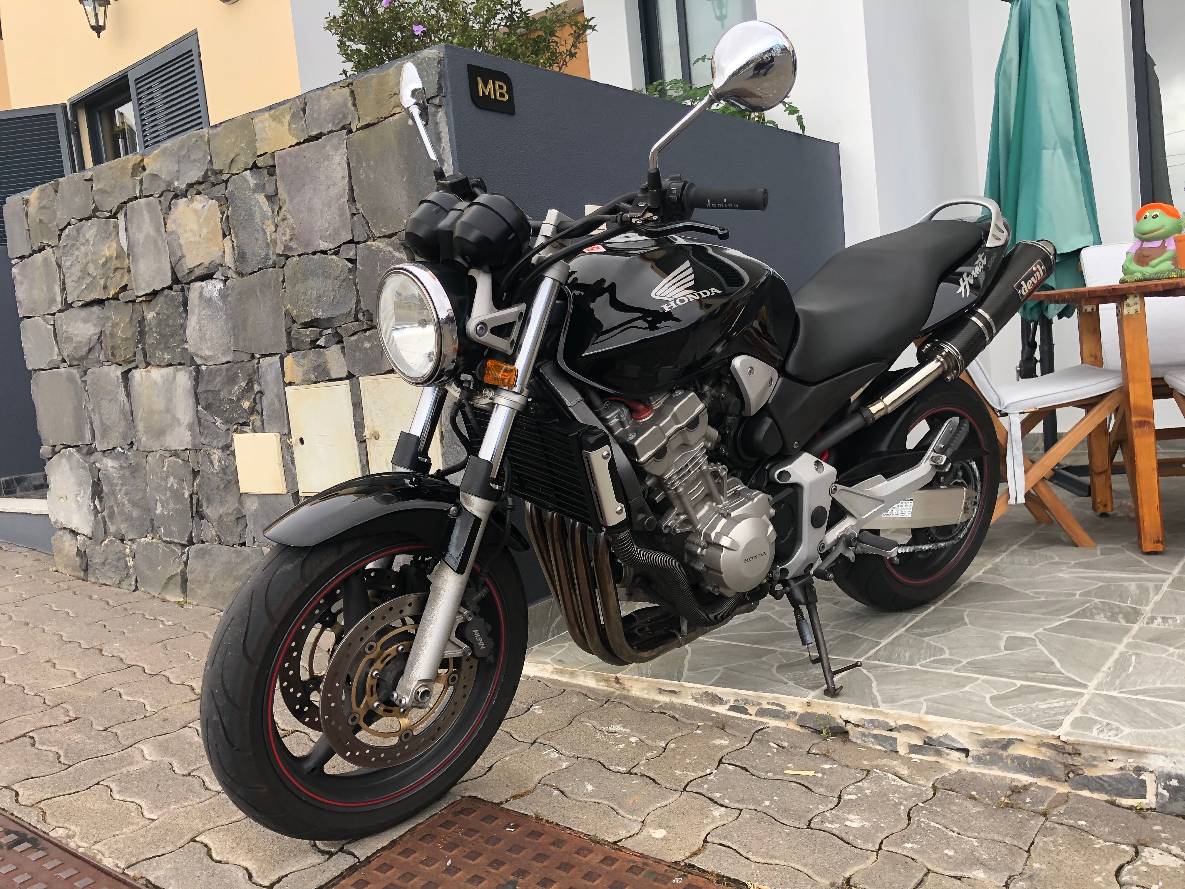 Honda Hornet 900