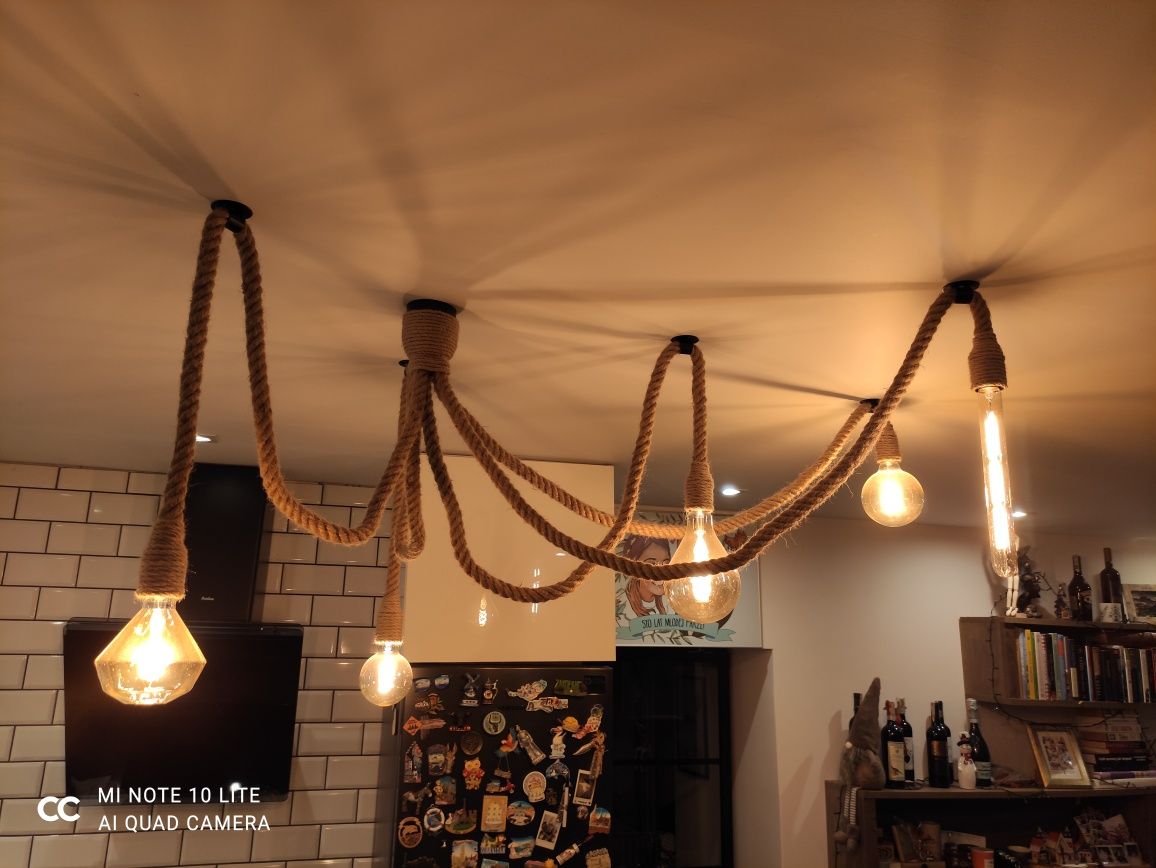 Lampa wisząca , oplątana sznurem vintage