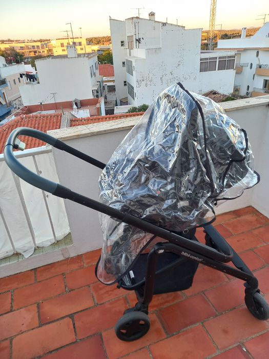 Carrinho de bebé. Bebé Confort com ovinho