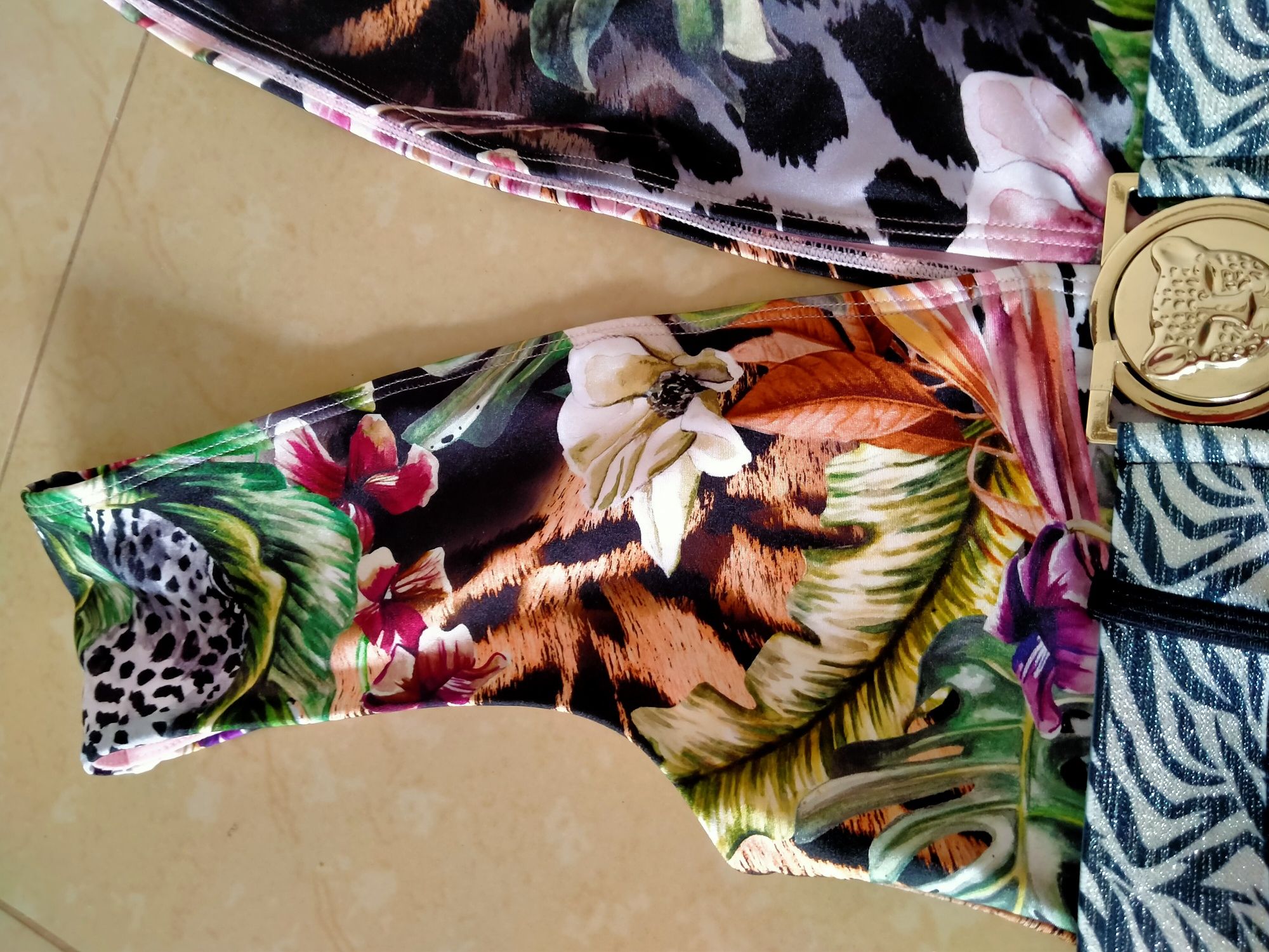 Śliczny strój kąpielowy River Island r. S
