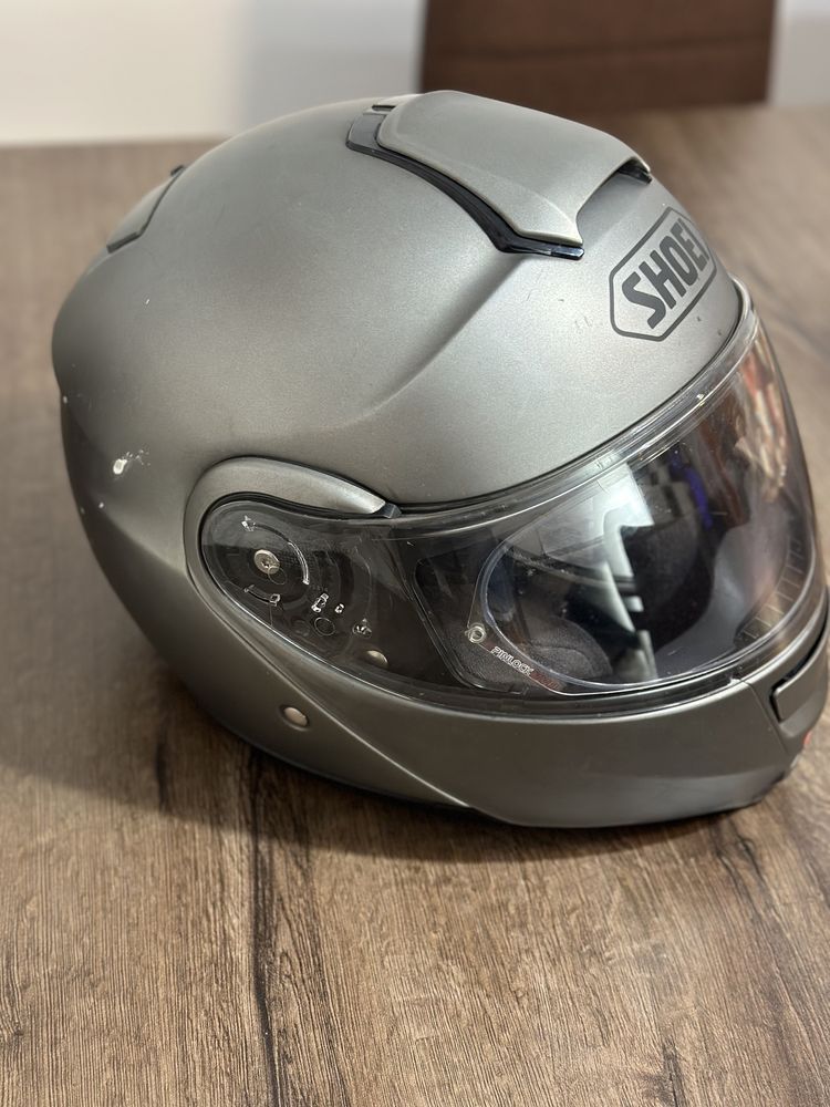 SHOEI Neotec 1 cinza mate usado