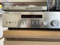Yamaha RN 301 amplituner stereo