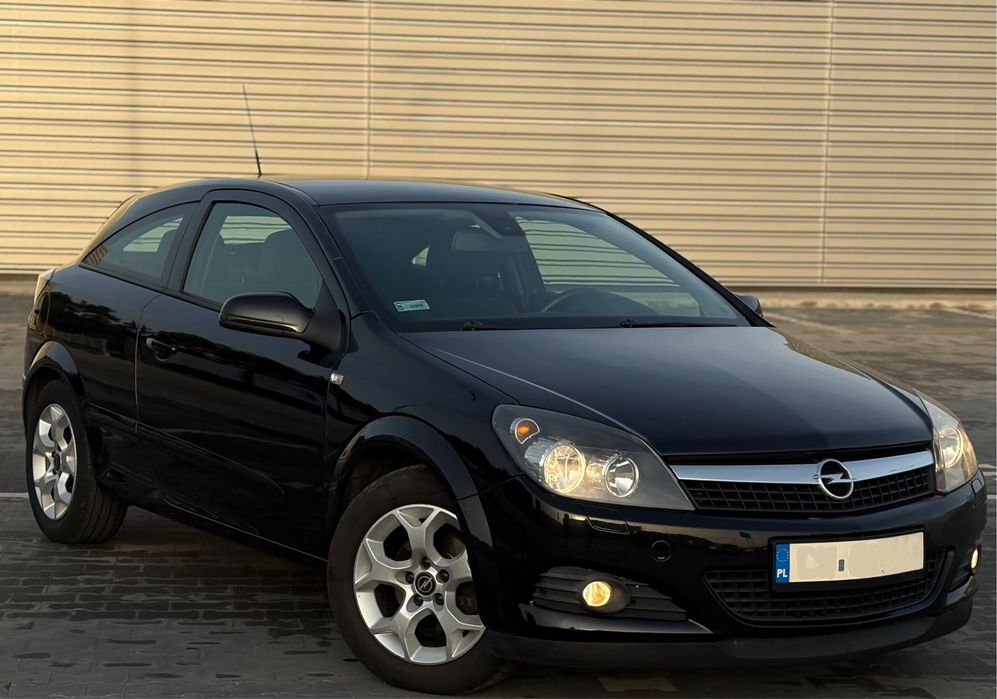 Opel Astra H GTC 1.6