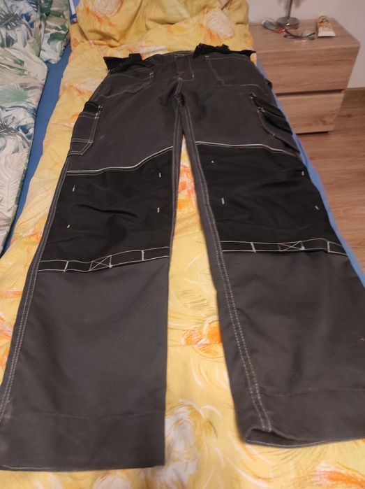Spodnie robocze mało używane