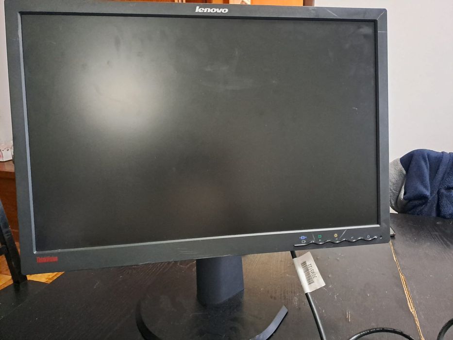 Monitor Lenovo ThinkVision L2240p wide