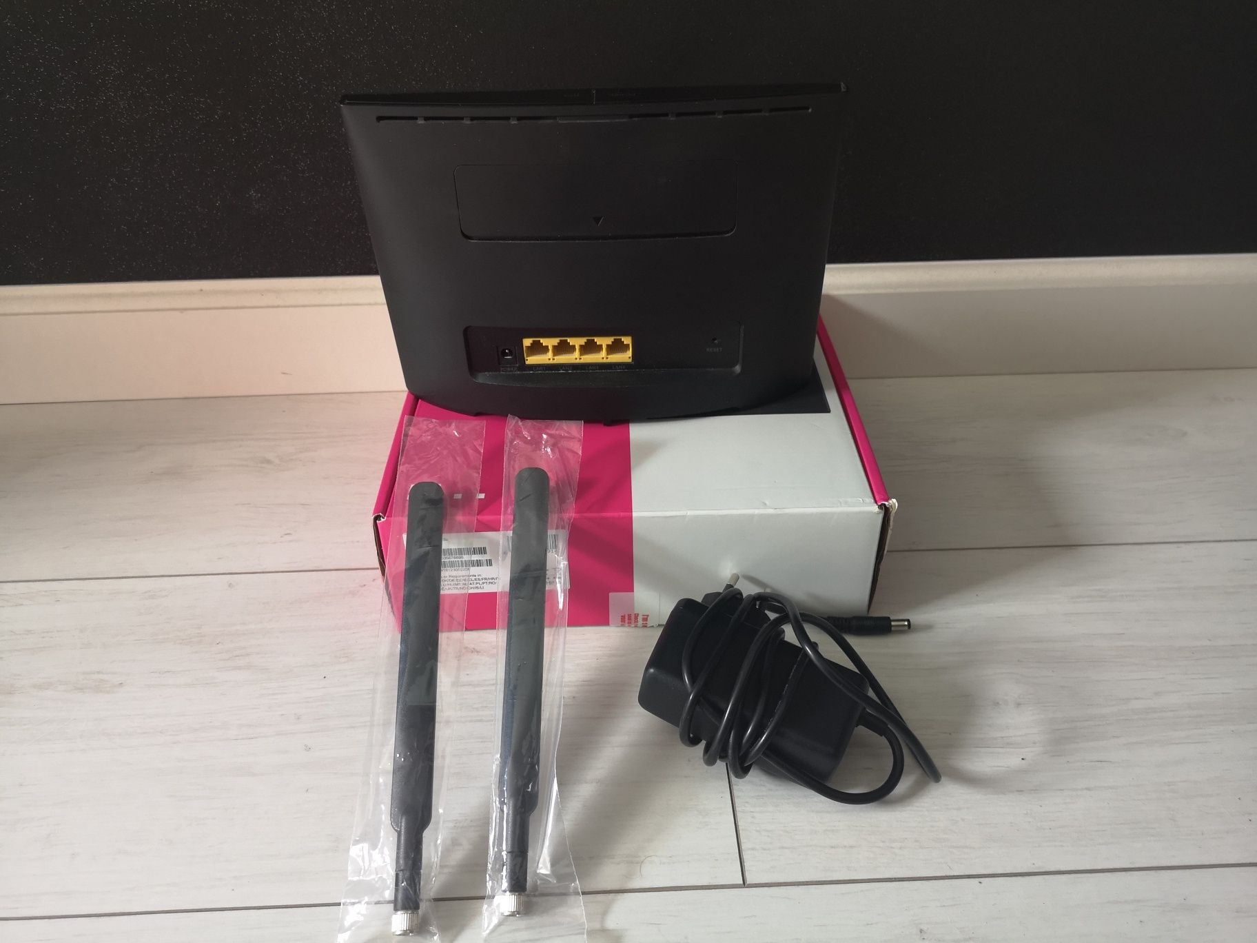 Router Huawei B525 LTE Nowe Anteny GRATIS