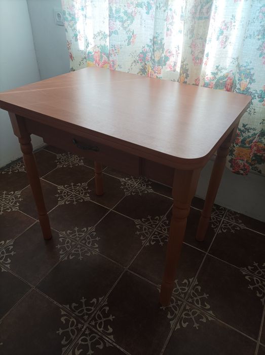 Стол 80 х 118 см