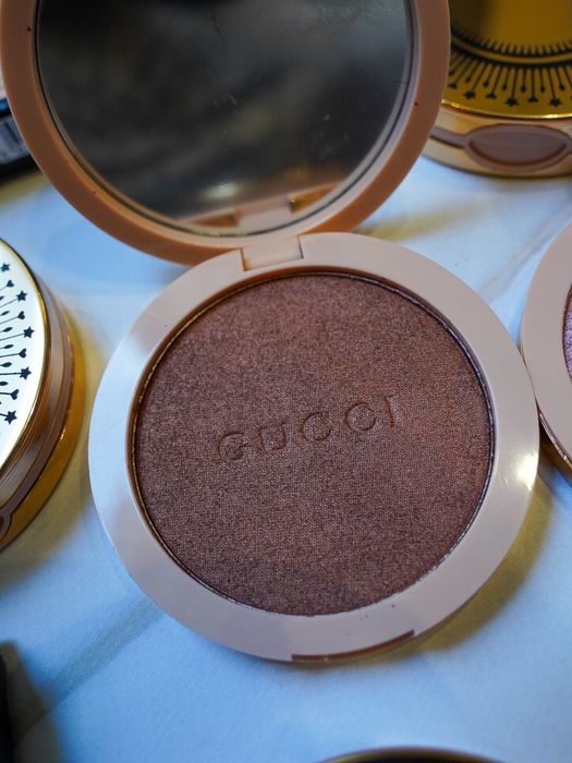 Хайлайтер Gucci Beauty Glow